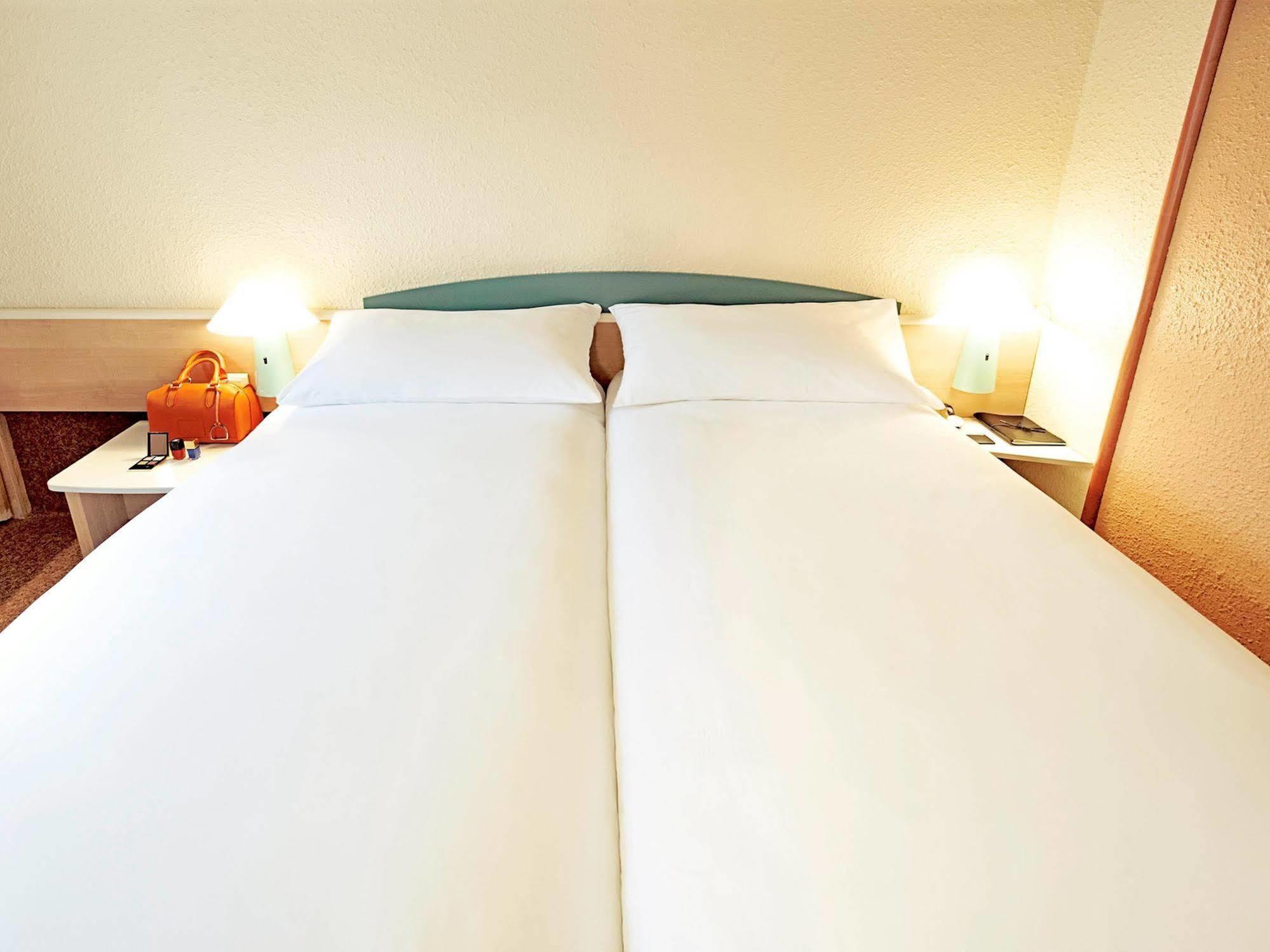 Ibis Manosque Cadarache Hotel Eksteriør billede